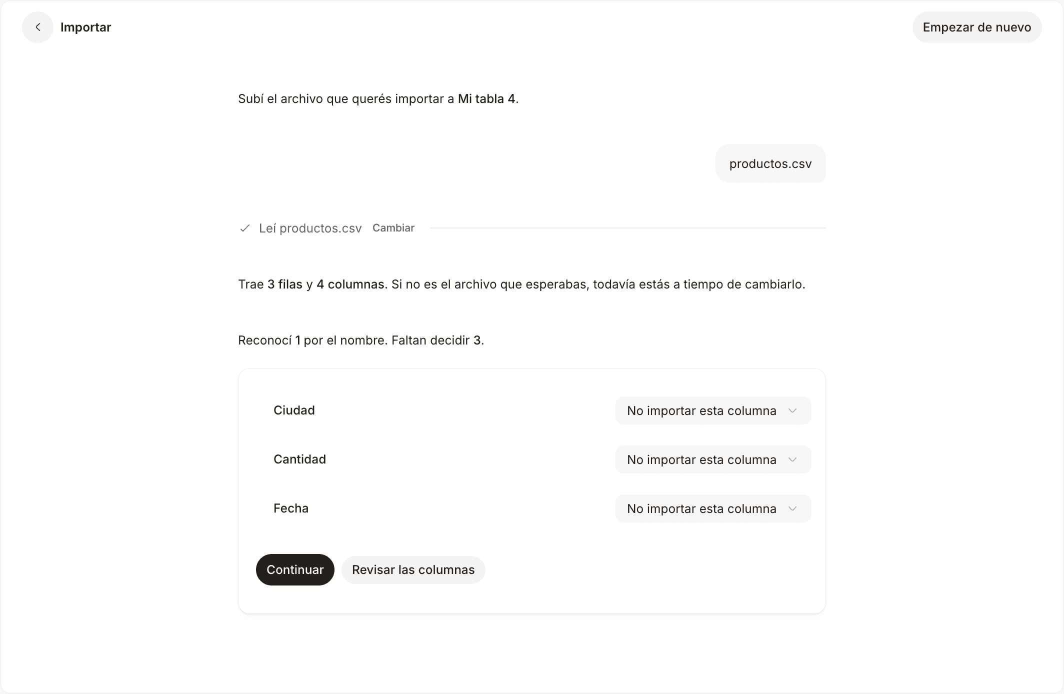 La pantalla de importación: dice cuántas filas y columnas trae el archivo, cuántas reconoció, y ofrece un selector por cada columna sin decidir.